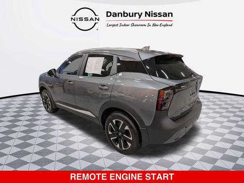 2025 Nissan Kicks SV