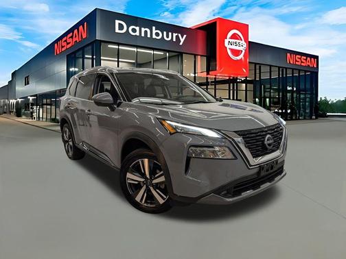 2022 Nissan Rogue SL