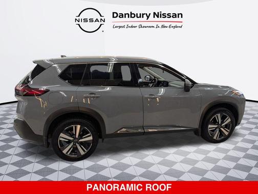 2022 Nissan Rogue SL