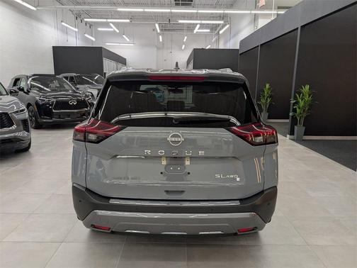 2022 Nissan Rogue SL