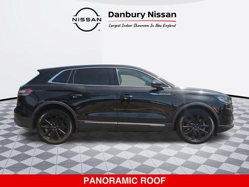 Infinite Black Metallic Clearcoat 2023 Lincoln Nautilus Reserve