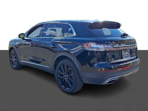 Infinite Black Metallic Clearcoat 2023 Lincoln Nautilus Reserve