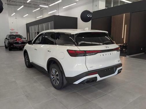 2025 INFINITI QX60 Pure