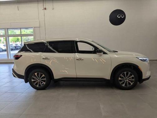 2025 INFINITI QX60 Pure
