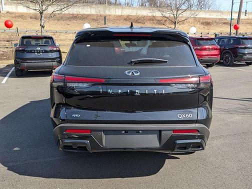 2025 INFINITI QX60 Pure