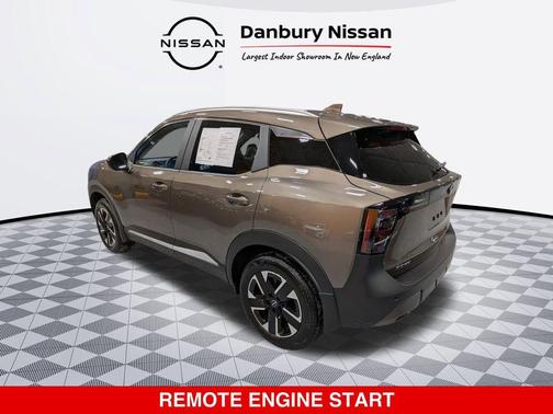 2025 Nissan Kicks SV