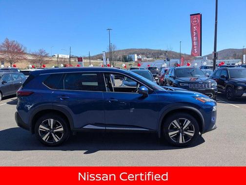 2022 Nissan Rogue SL