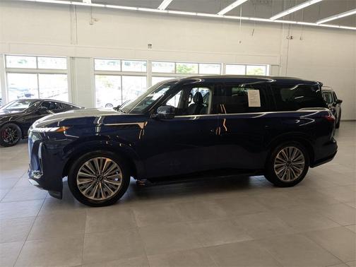2025 INFINITI QX80 SENSORY AWD