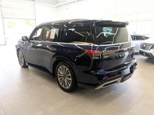 2025 INFINITI QX80 SENSORY AWD