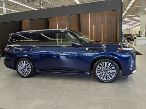 2025 INFINITI QX80 SENSORY AWD