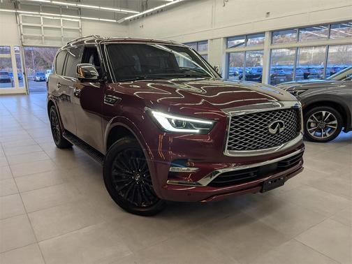 2023 INFINITI QX80 SENSORY AWD