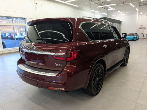 2023 INFINITI QX80 SENSORY AWD