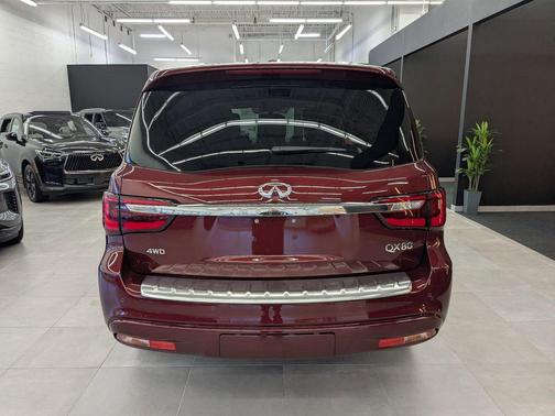 2023 INFINITI QX80 SENSORY AWD