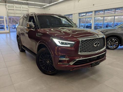 2023 INFINITI QX80 SENSORY AWD