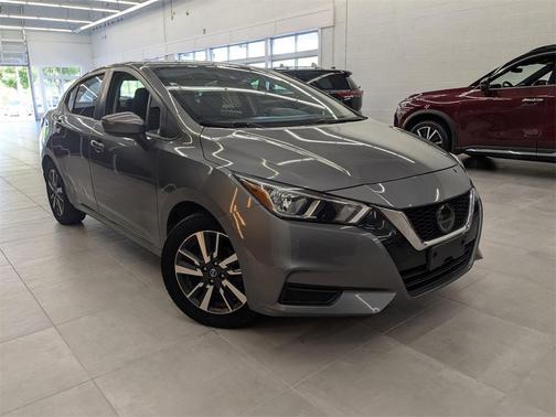 2020 Nissan Versa 1.6 SV