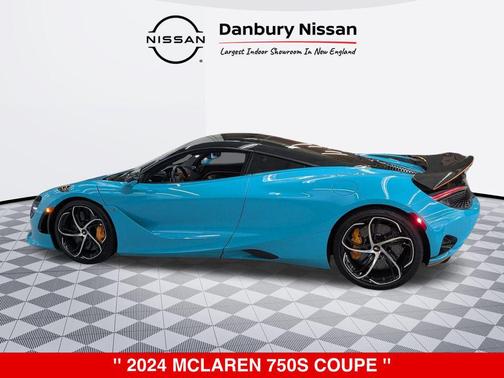 2024 McLaren 750S Coupe