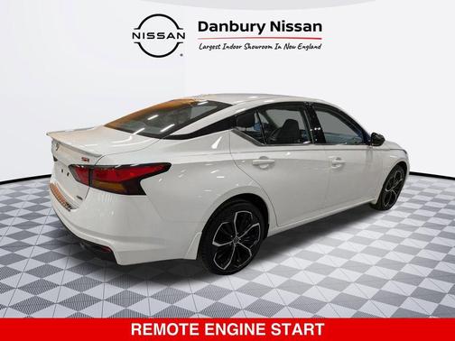 2023 Nissan Altima SR Intelligent AWD