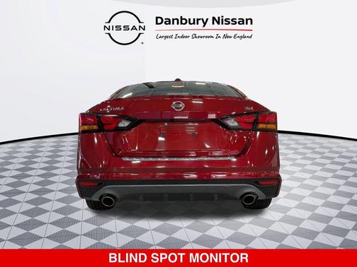 2022 Nissan Altima SR FWD