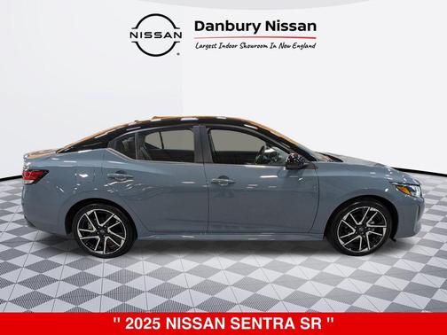 Atlantic Gray Metallic/Super Black 2025 Nissan Sentra SR