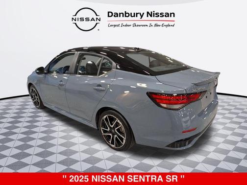 Atlantic Gray Metallic/Super Black 2025 Nissan Sentra SR