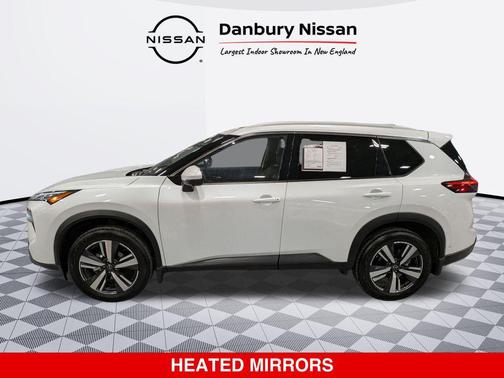 2025 Nissan Rogue SL