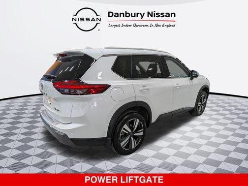 2025 Nissan Rogue SL