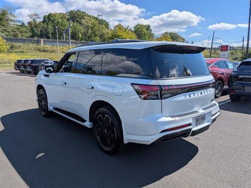 2026 INFINITI QX80 SPORT