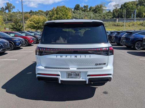2026 INFINITI QX80 SPORT