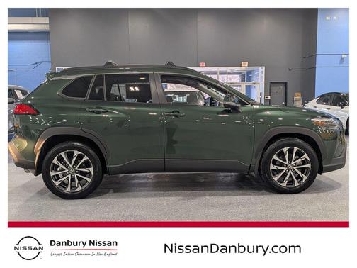 2024 Toyota Corolla Cross XLE