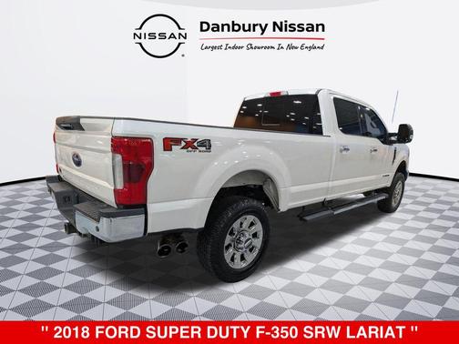 White Platinum 2018 Ford F-350 Lariat