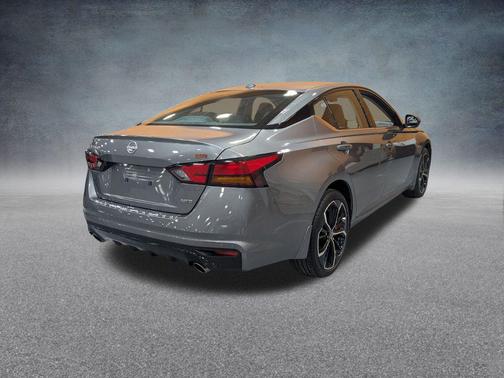 2023 Nissan Altima SR Intelligent AWD