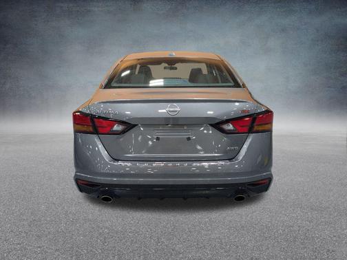 2023 Nissan Altima SR Intelligent AWD