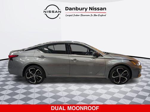 2023 Nissan Altima SR Intelligent AWD