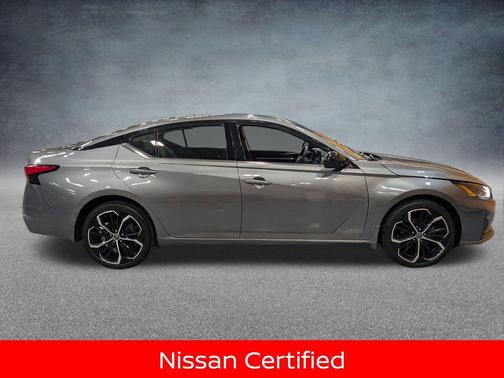 2023 Nissan Altima SR Intelligent AWD