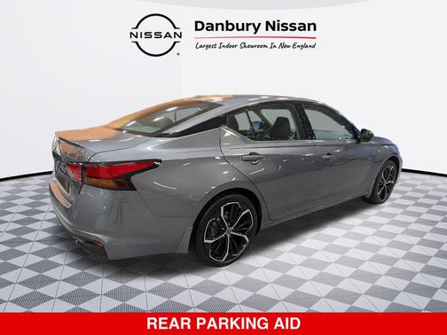 Gun Metallic 2024 Nissan Altima SR FWD