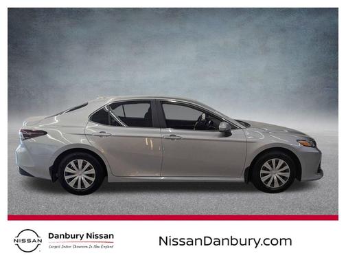 2024 Toyota Camry Hybrid LE