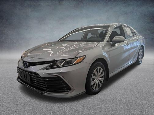 2024 Toyota Camry Hybrid LE