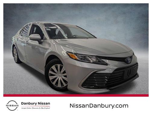 2024 Toyota Camry Hybrid LE