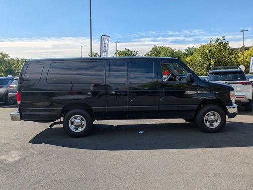2012 Ford E350 Super Duty XLT