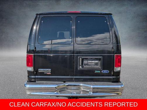 2012 Ford E350 Super Duty XLT