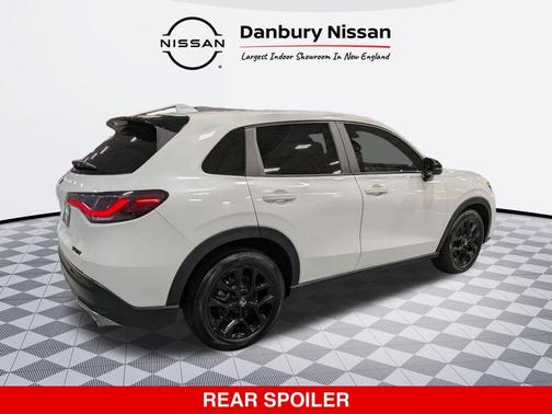 Platinum White Pearl 2023 Honda HR-V AWD Sport