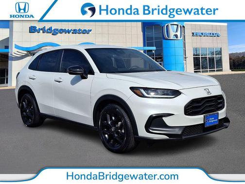 Platinum White Pearl 2023 Honda HR-V AWD Sport