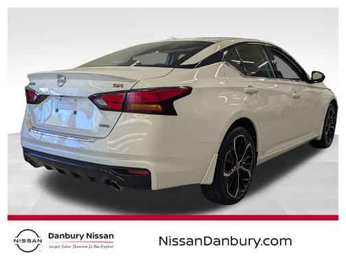 2023 Nissan Altima SR Intelligent AWD