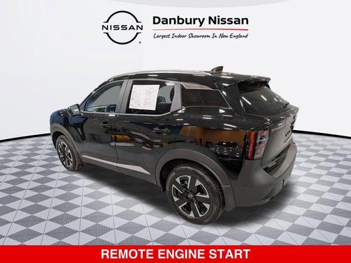 2025 Nissan Kicks SV