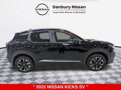 2025 Nissan Kicks SV