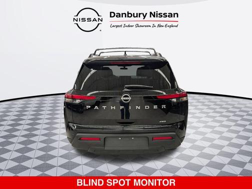 2025 Nissan Pathfinder SV 4WD