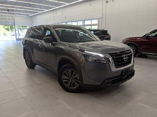 2024 Nissan Pathfinder S 4WD