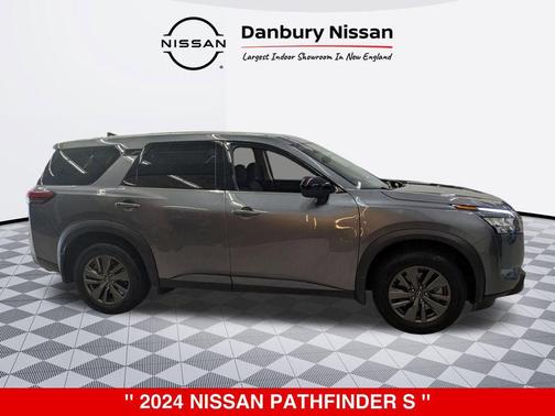2024 Nissan Pathfinder S 4WD
