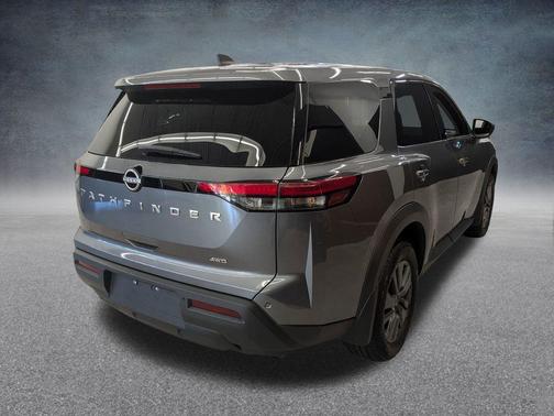2024 Nissan Pathfinder S 4WD