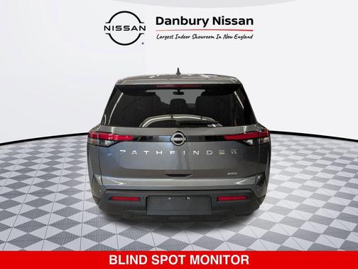 2024 Nissan Pathfinder S 4WD